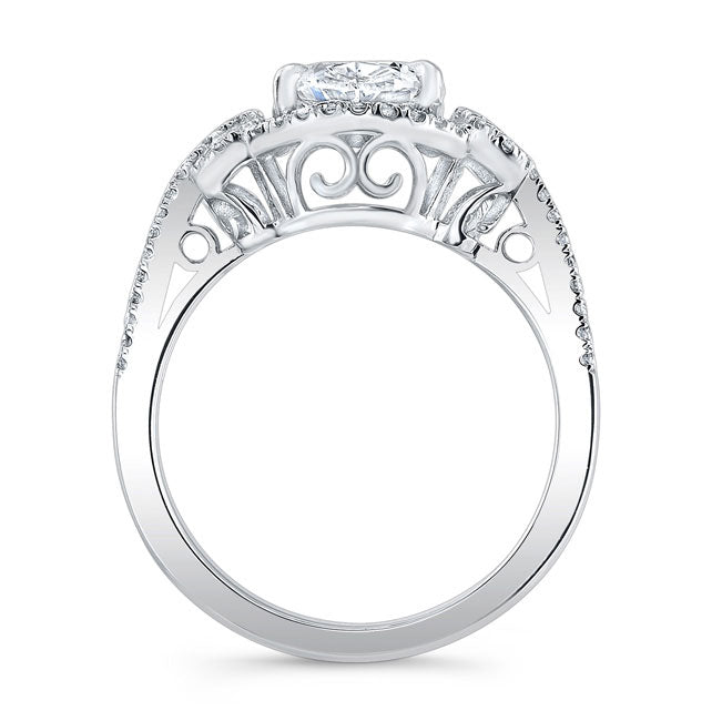 Modern Style Halo Diamond Engagement Ring